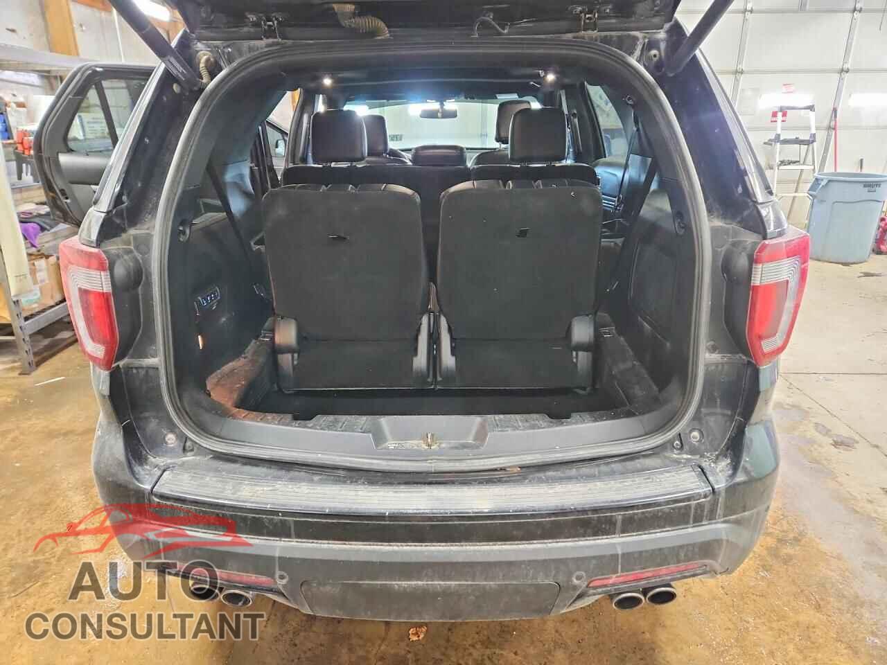 FORD EXPLORER 2018 - 1FM5K8GTXJGB46019