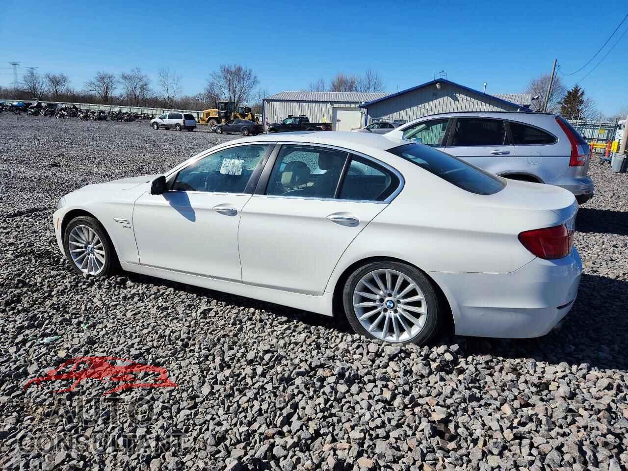 BMW 5 SERIES 2012 - WBAFU7C55CDU65236