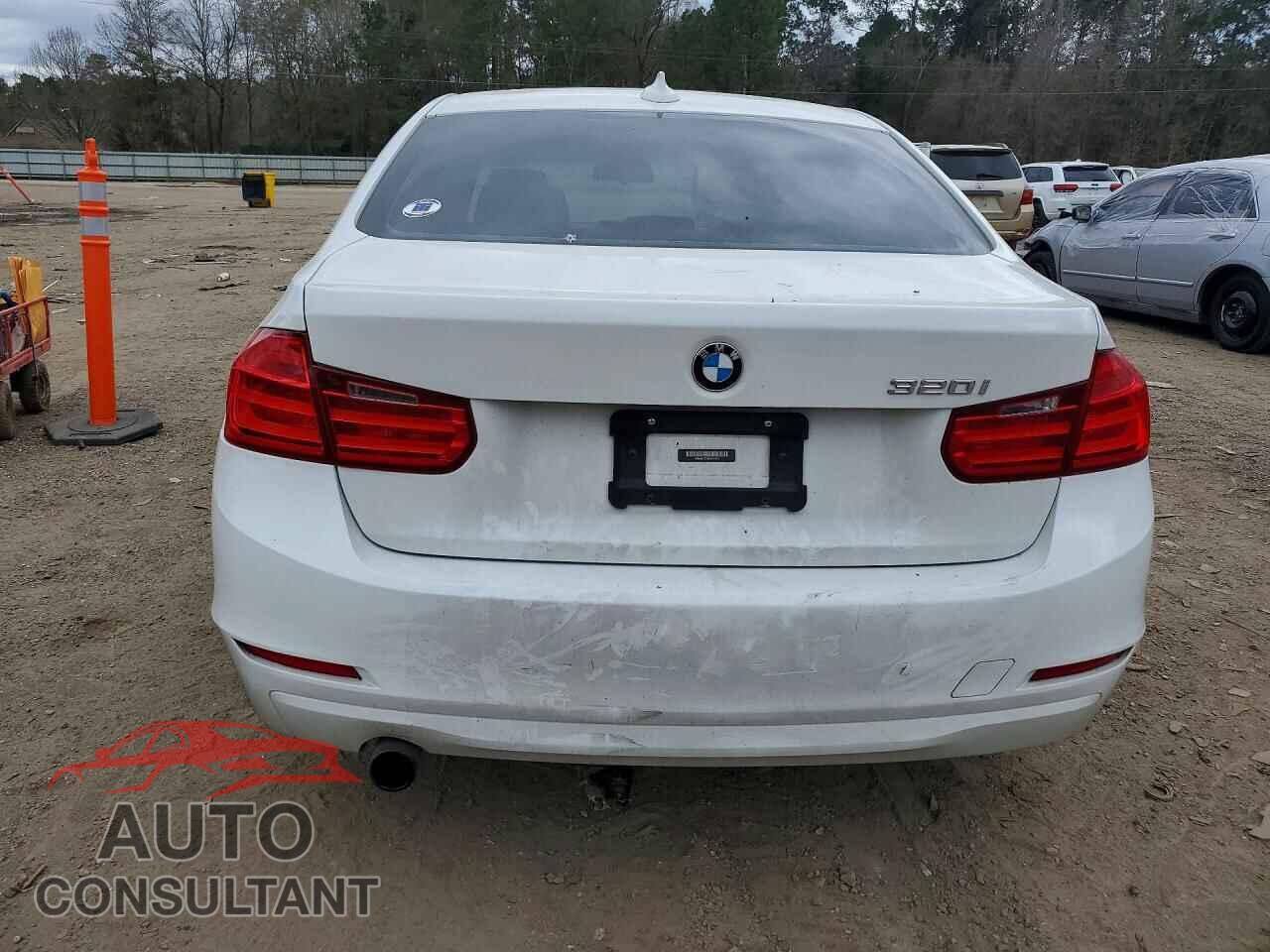 BMW 3 SERIES 2013 - WBA3B1C59DF461671