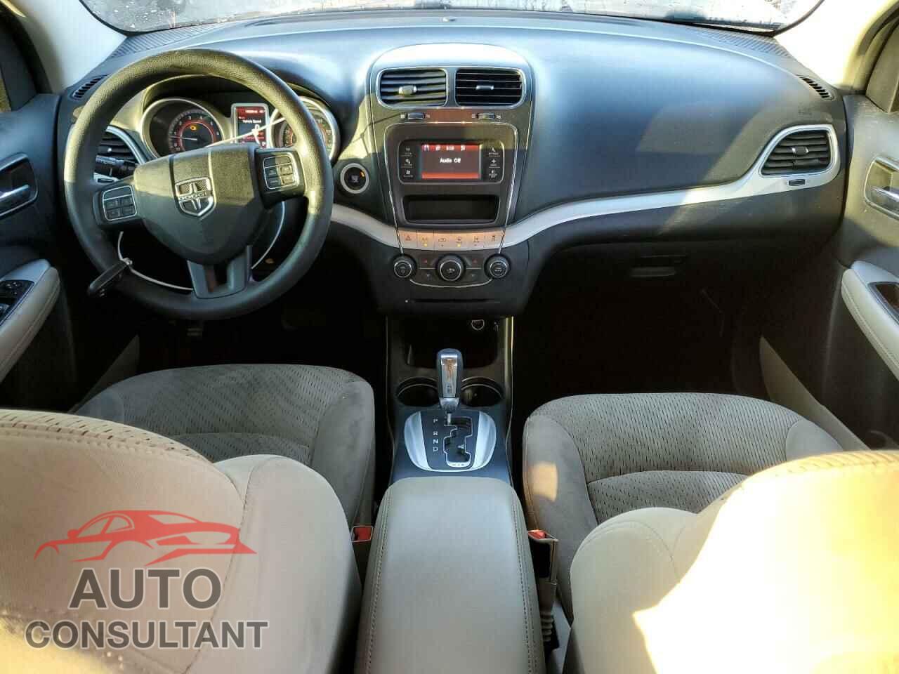 DODGE JOURNEY 2015 - 3C4PDCBG7FT628230