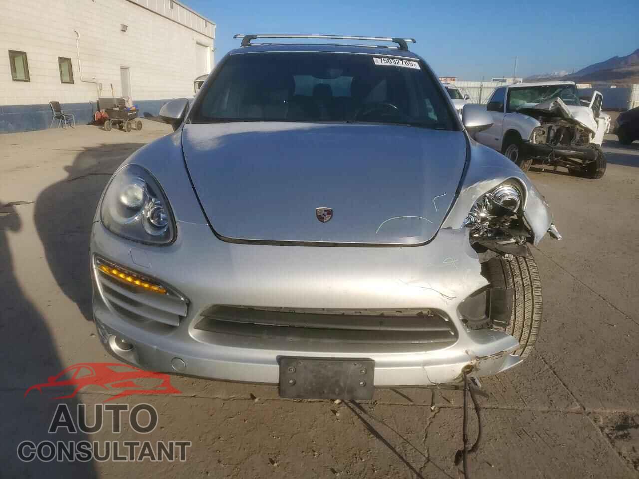 PORSCHE CAYENNE 2011 - WP1AA2A20BLA04823