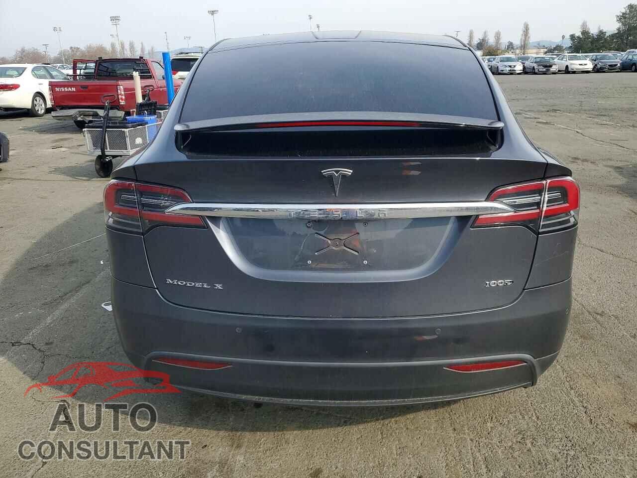 TESLA MODEL X 2018 - 5YJXCDE23JF122412