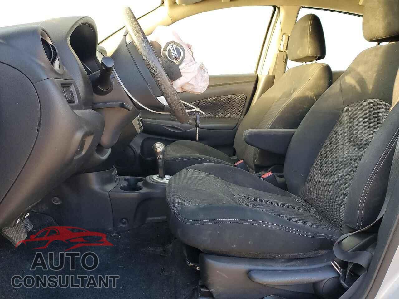 NISSAN VERSA 2018 - 3N1CN7AP5JL801887