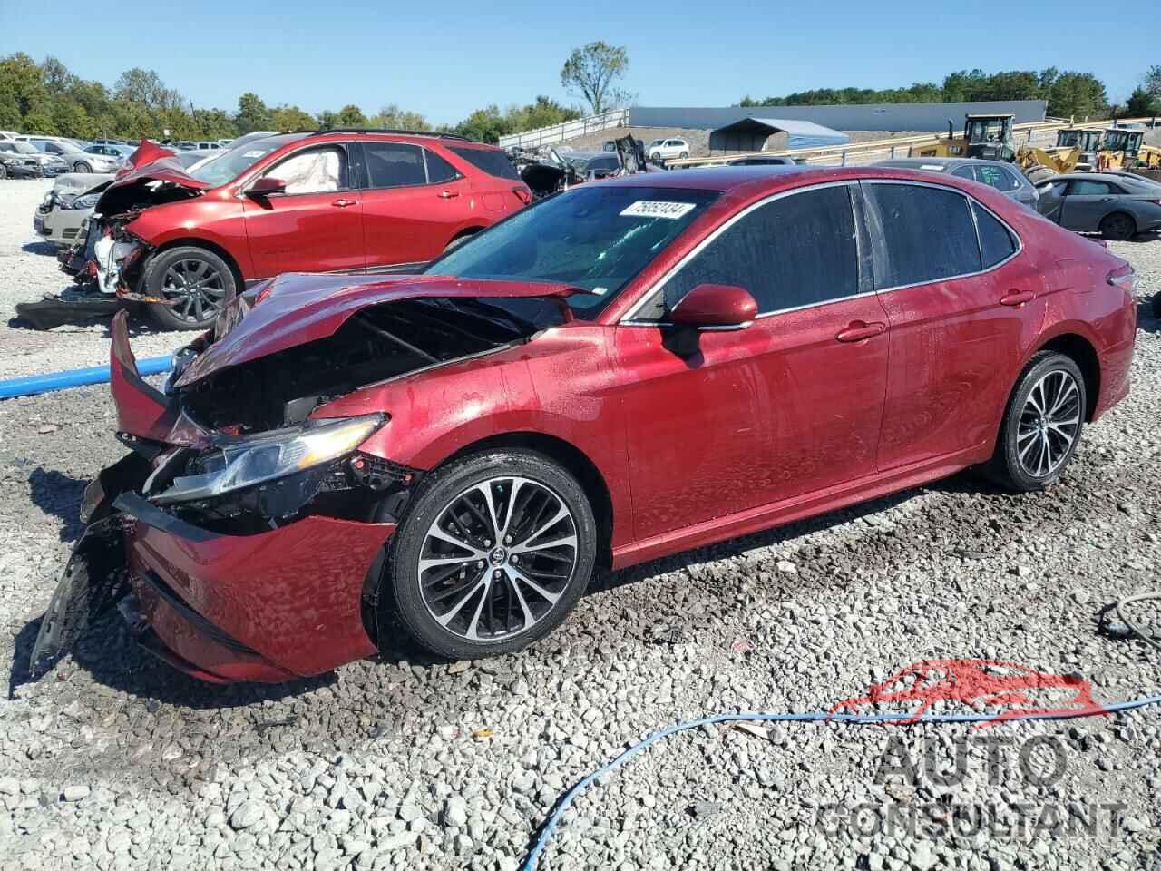 TOYOTA CAMRY 2018 - 4T1B11HK9JU512069