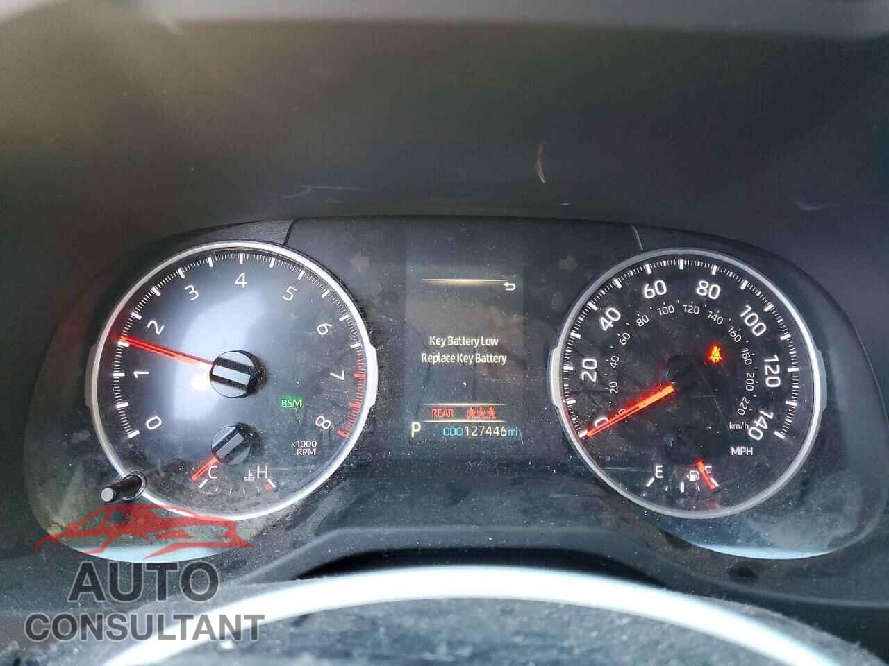 TOYOTA RAV4 2019 - JTMP1RFV5KD043117