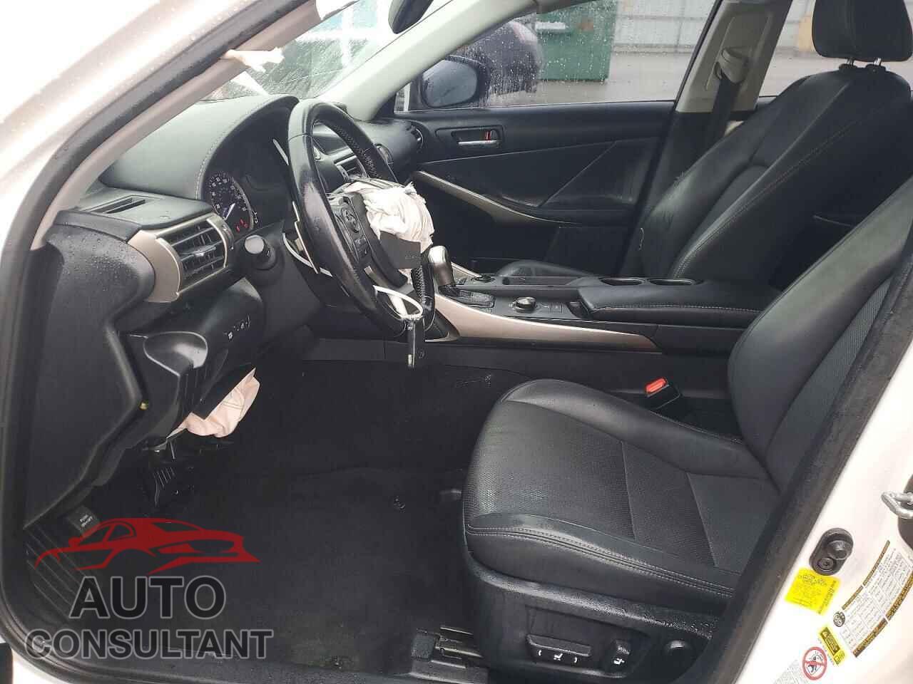 LEXUS IS 2016 - JTHBA1D2XG5027628