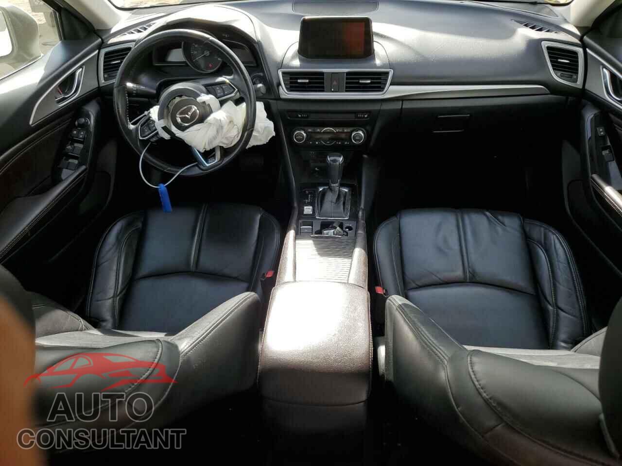 MAZDA 3 2017 - 3MZBN1V7XHM147776
