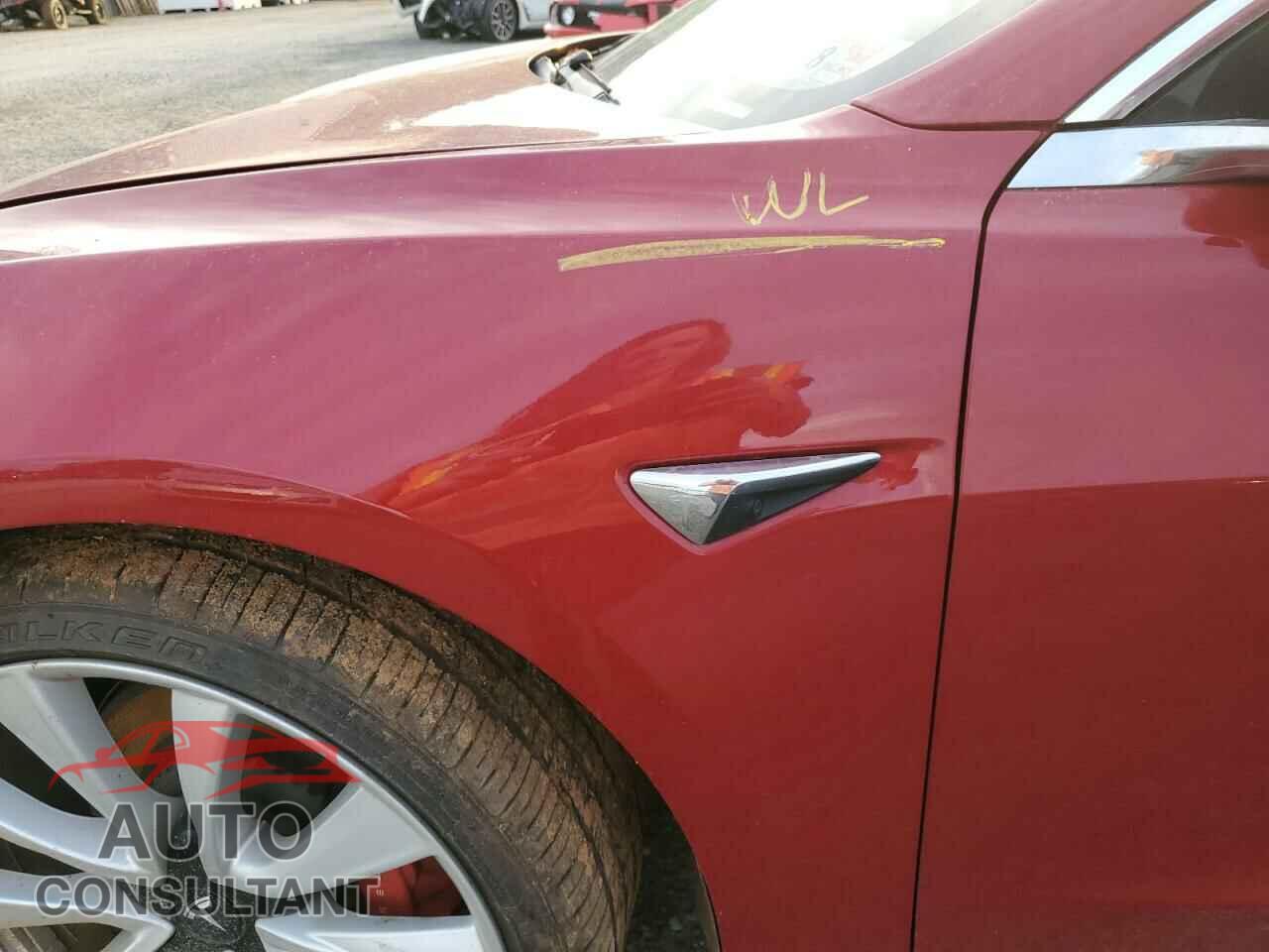 TESLA MODEL 3 2018 - 5YJ3E1EB5JF055593