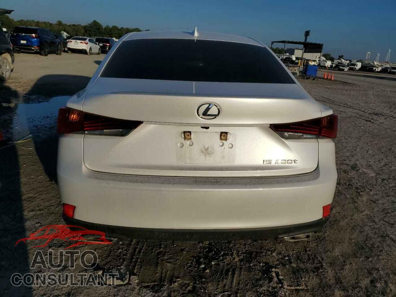 LEXUS IS 2017 - JTHBA1D27H5045523