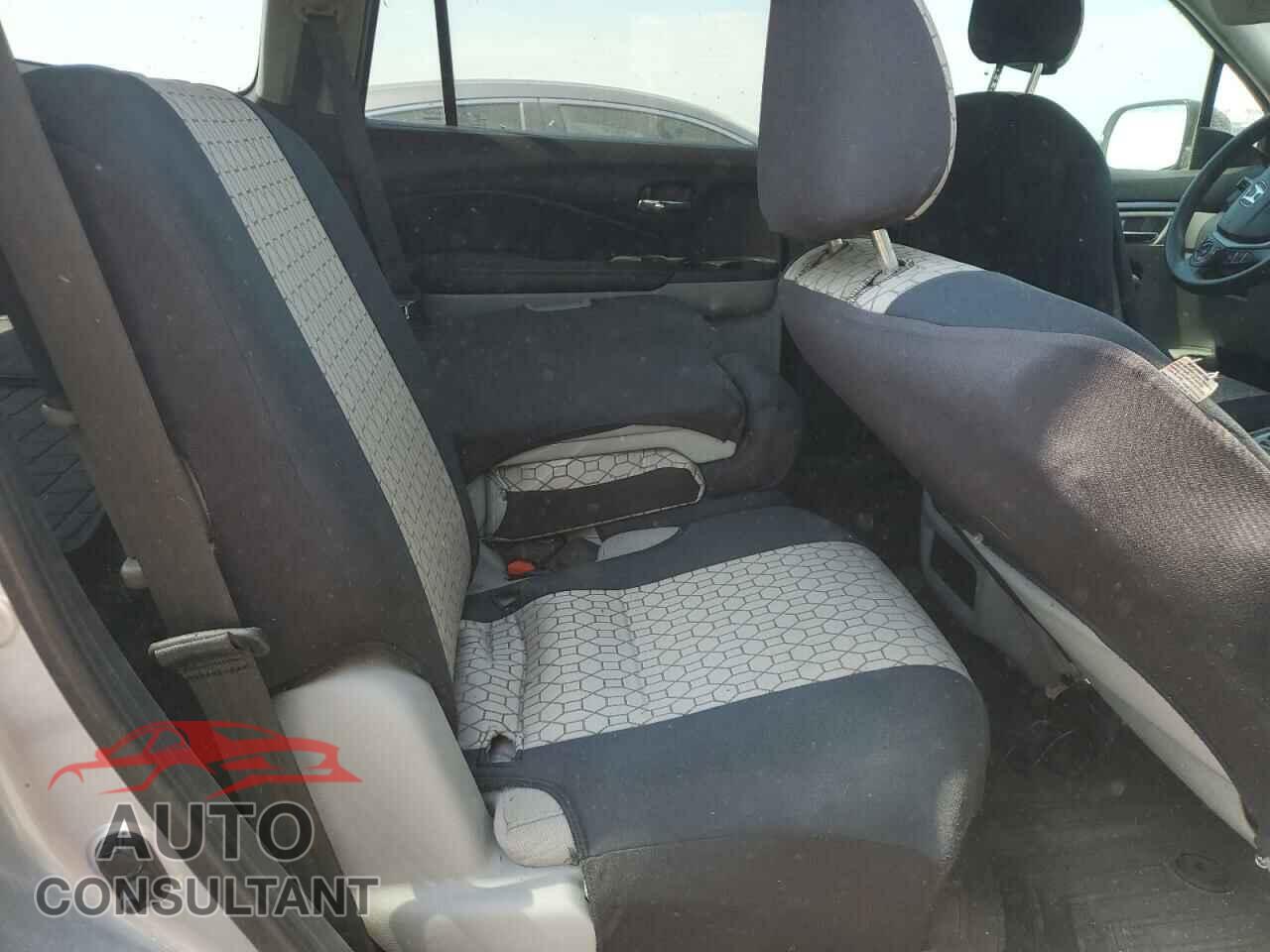 HONDA PILOT 2017 - 5FNYF5H32HB020499