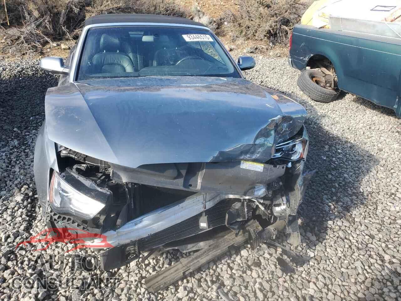AUDI A5 2013 - WAUCFAFH4DN012320