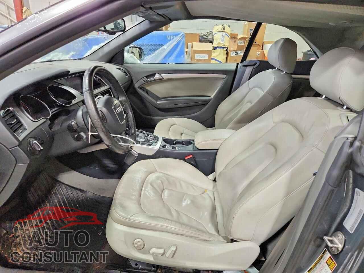 AUDI A5 2012 - WAULFAFH9CN004941