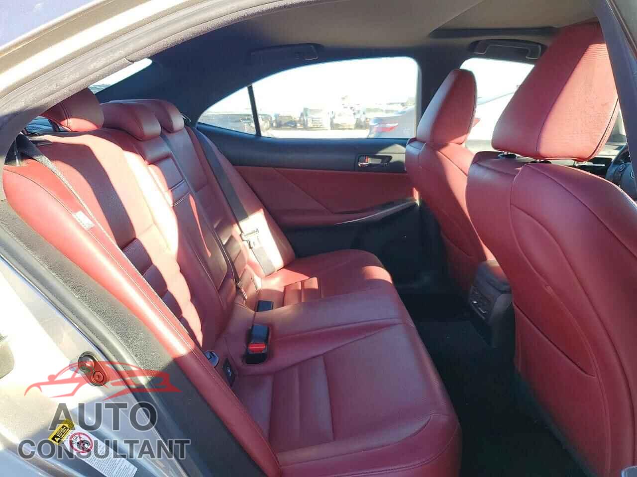 LEXUS IS 2016 - JTHBA1D28G5009998