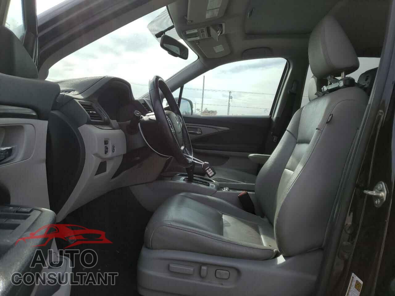 HONDA PILOT 2016 - 5FNYF6H77GB101456