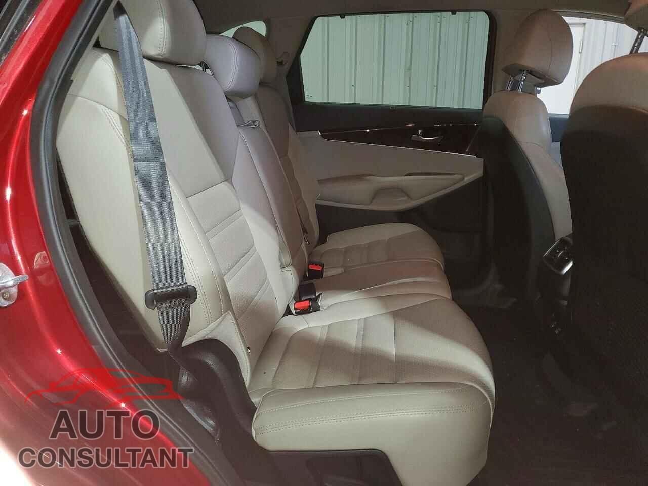 KIA SORENTO 2017 - 5XYPHDA1XHG265617