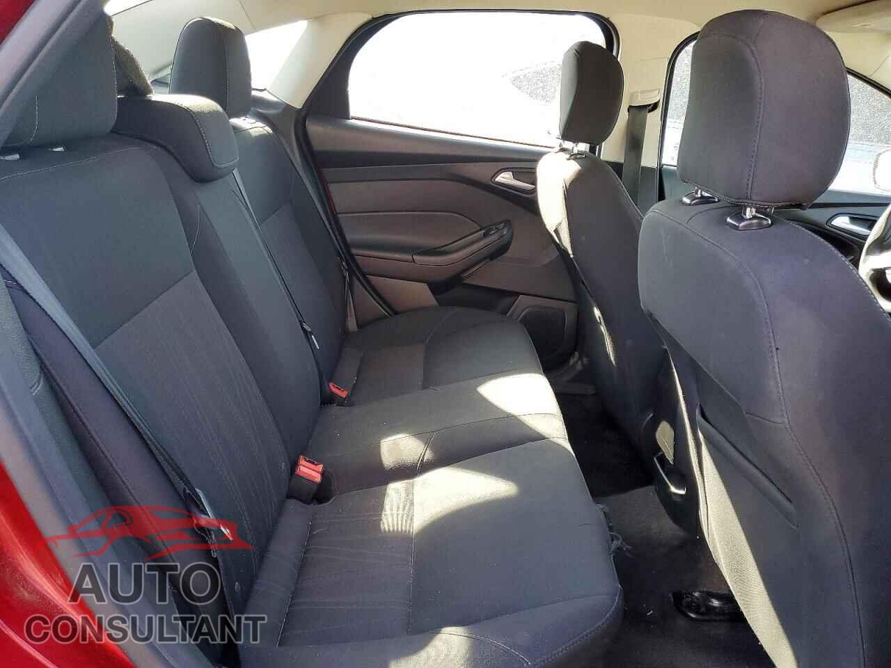 FORD FOCUS 2017 - 1FADP3FE6HL344711