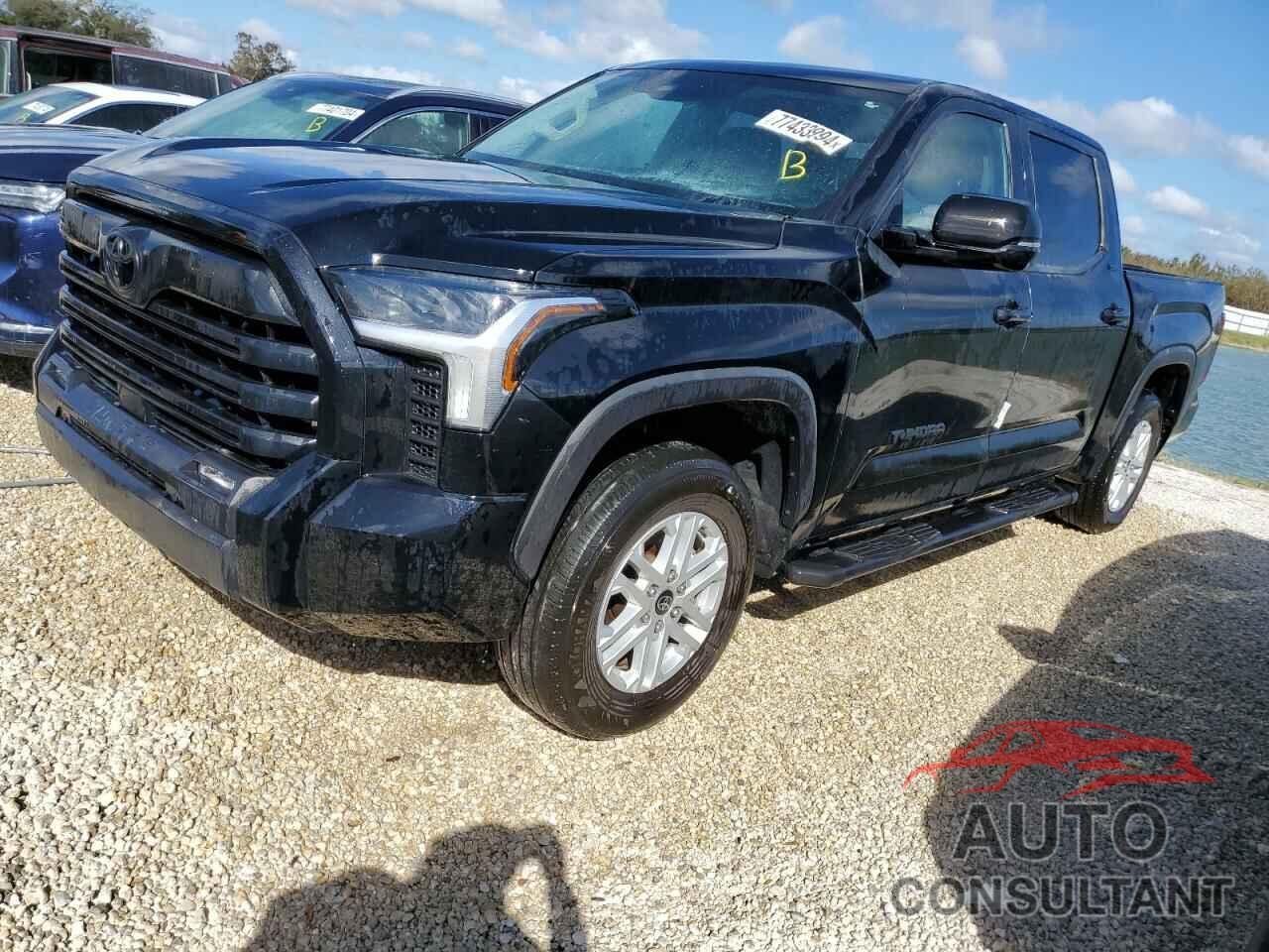 TOYOTA TUNDRA 2023 - 5TFLA5DB7PX066324