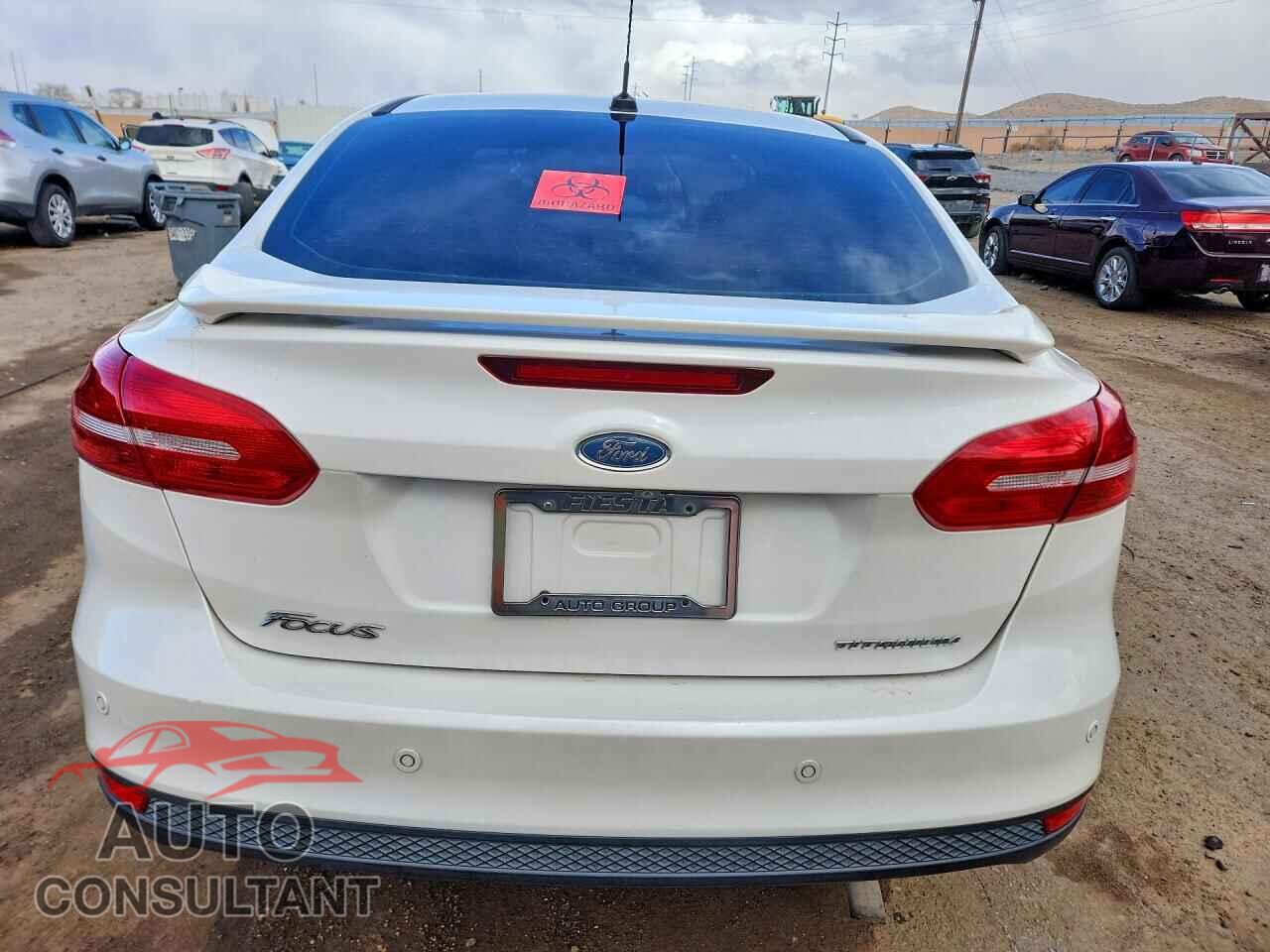 FORD FOCUS 2017 - 1FADP3J27HL279901