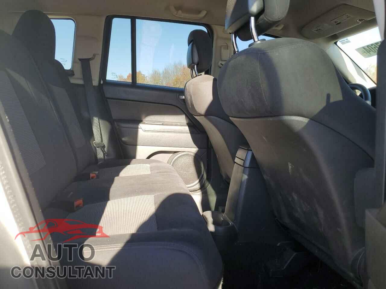 JEEP COMPASS 2011 - 1J4NF1FB2BD182213