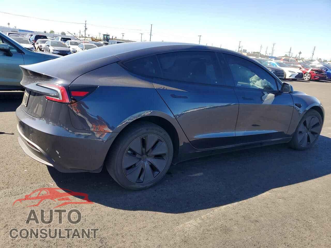 TESLA MODEL 3 2025 - 5YJ3E1EA0SF968707