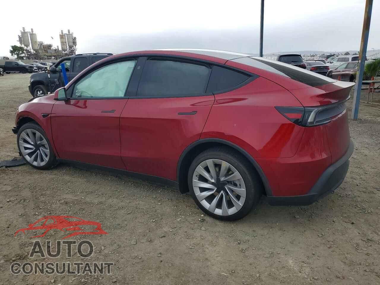 TESLA MODEL Y 2026 - 7SAYGDEE0TF329574
