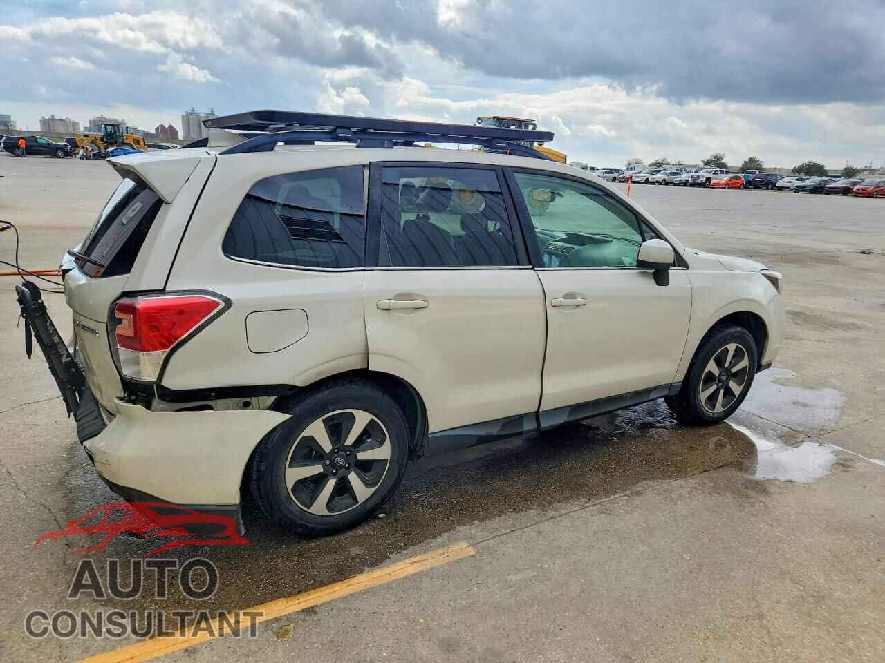 SUBARU FORESTER 2018 - JF2SJARC8JH608362