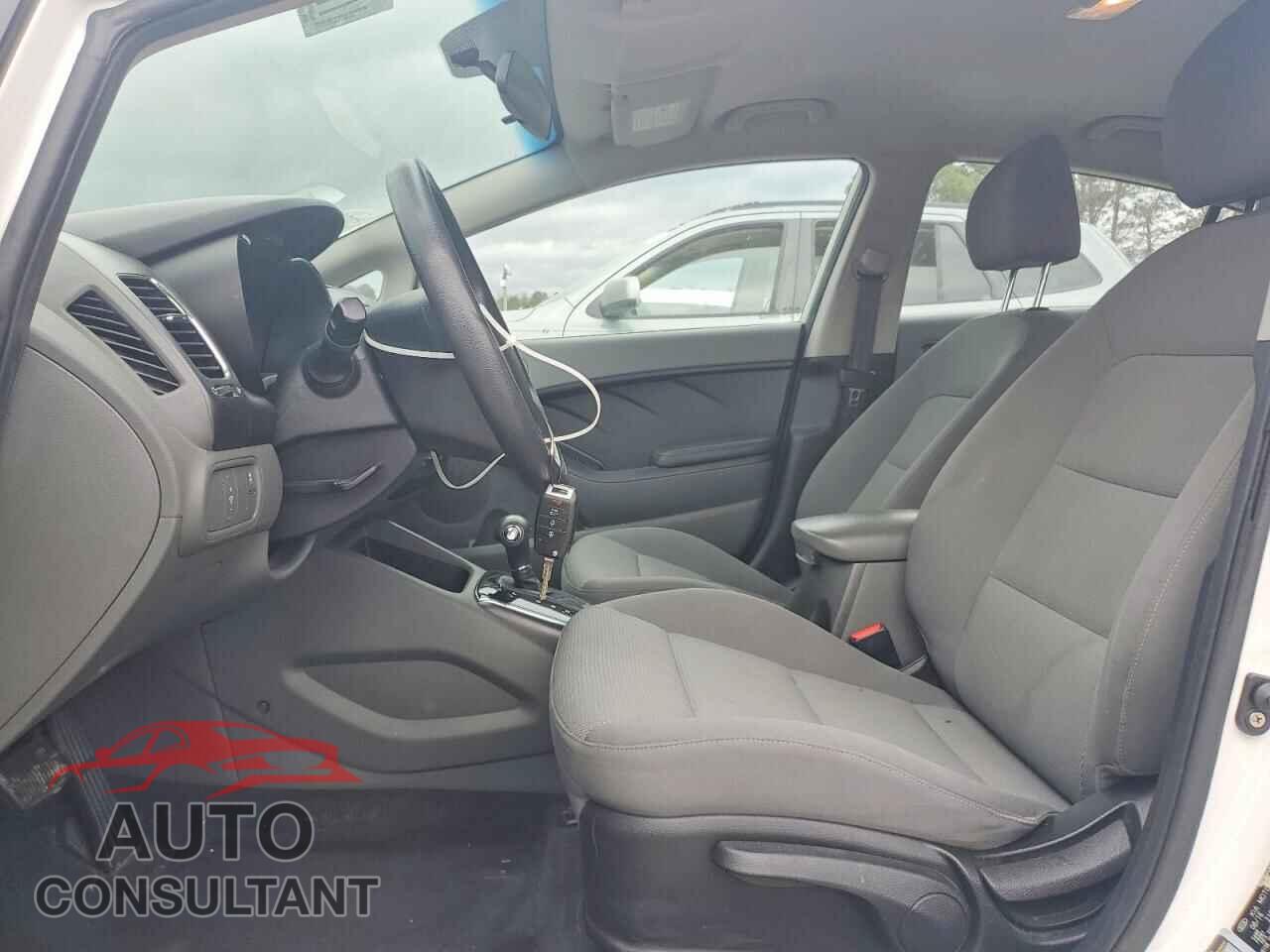 KIA FORTE 2017 - 3KPFK4A72HE040137