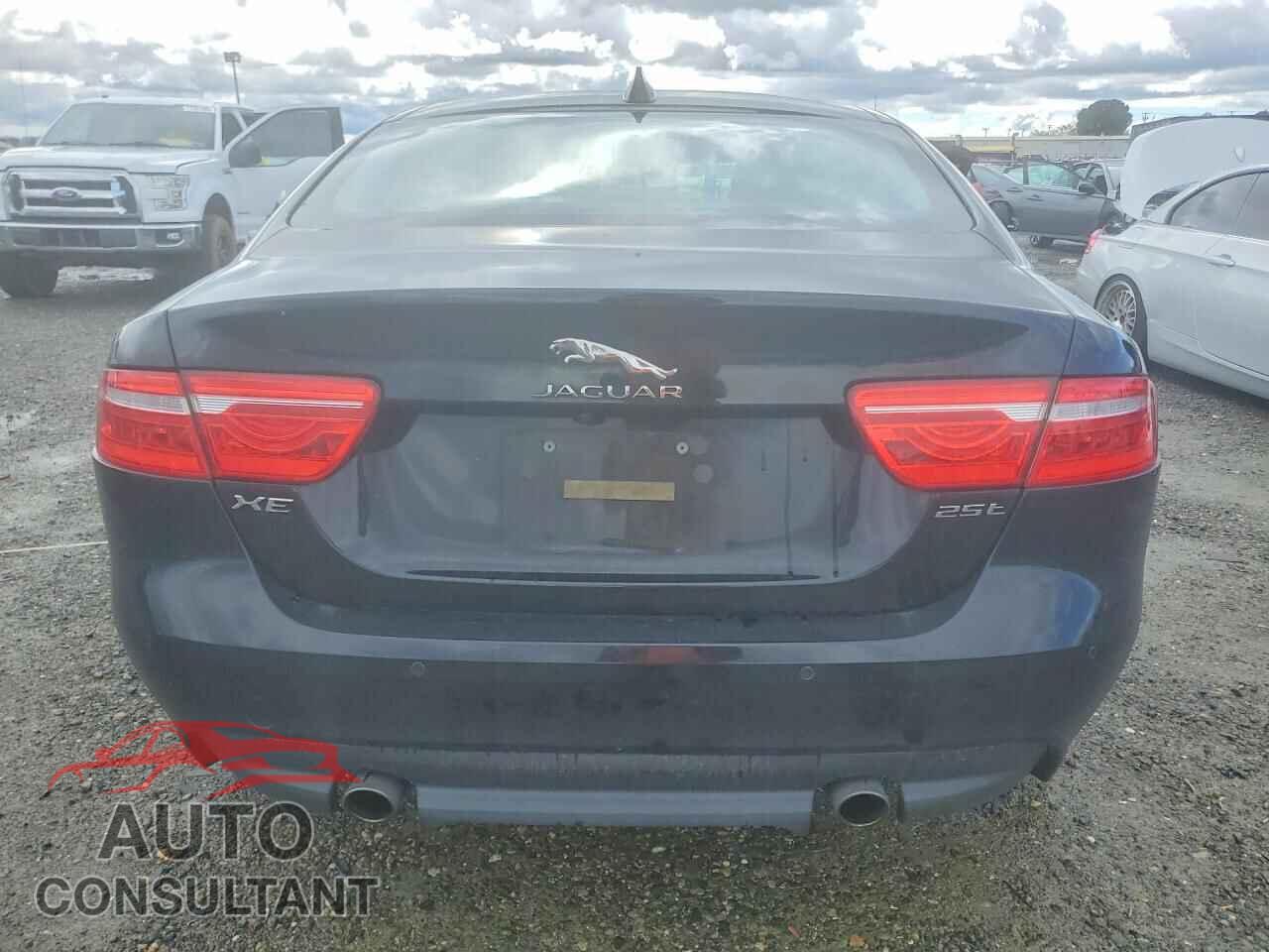 JAGUAR XE 2017 - SAJAD4BG8HA964301