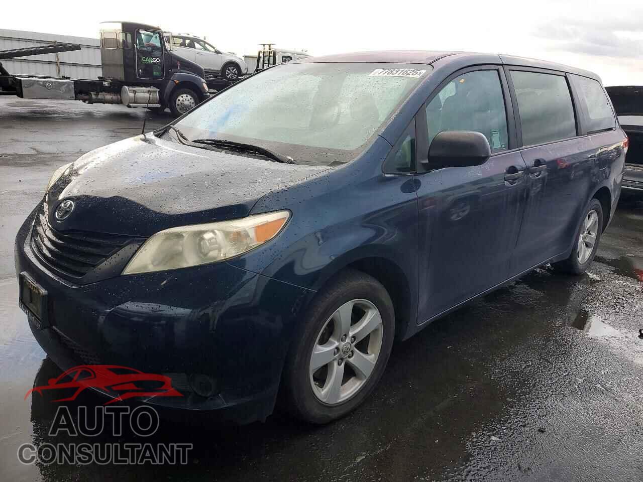 TOYOTA SIENNA 2012 - 5TDKA3DC2CS012518