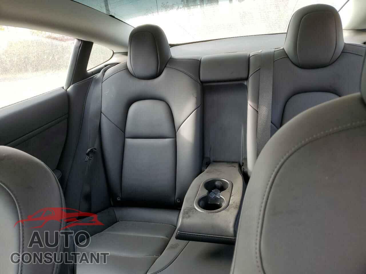 TESLA MODEL 3 2023 - 5YJ3E1EA5PF398615