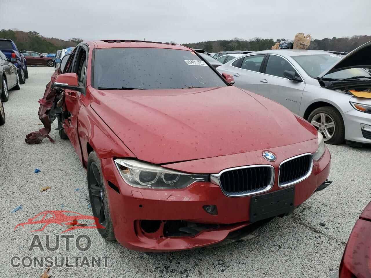BMW 3 SERIES 2012 - WBA3C1C5XCF431008