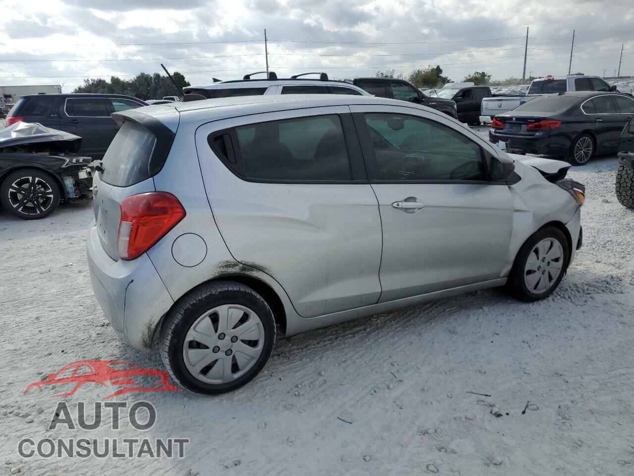 CHEVROLET SPARK 2017 - KL8CB6SA3HC767330