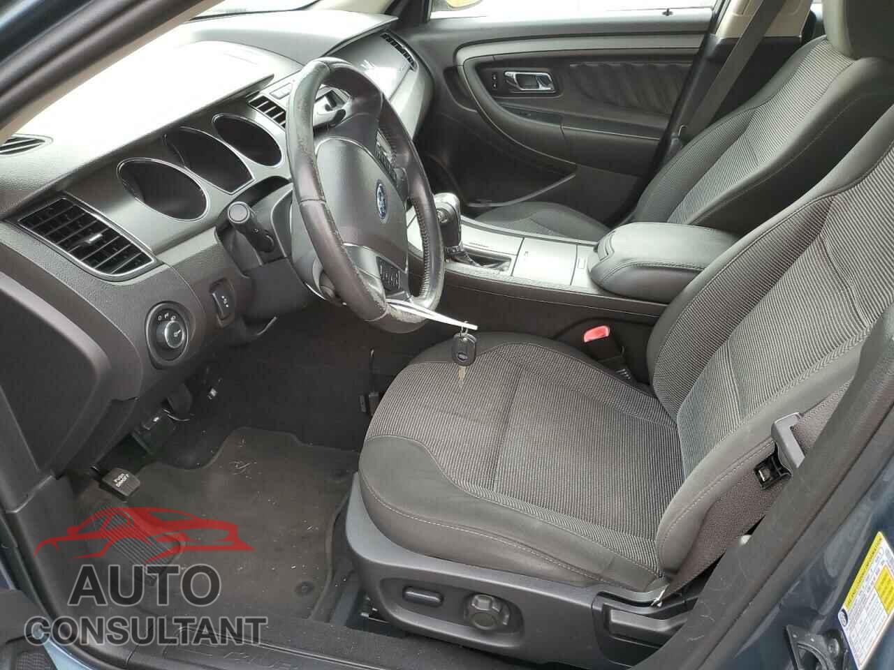 FORD TAURUS 2010 - 1FAHP2HW4AG133748
