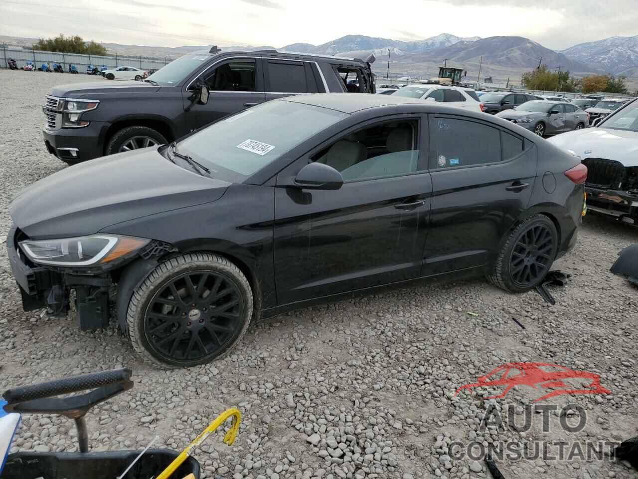HYUNDAI ELANTRA 2018 - KMHD74LF9JU648351