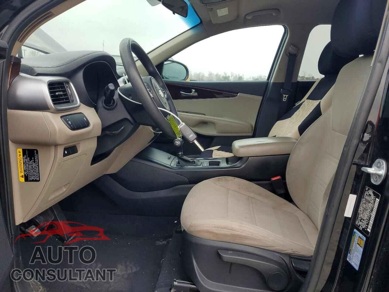 KIA SORENTO 2017 - 5XYPGDA51HG215940