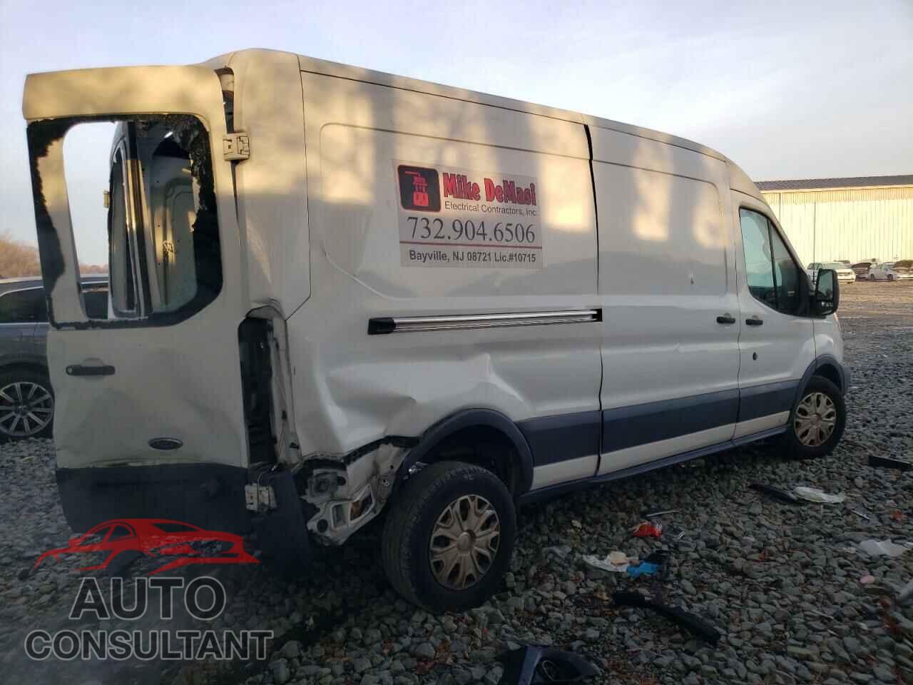 FORD TRANSIT 2018 - 1FTYR2CM7JKB24047