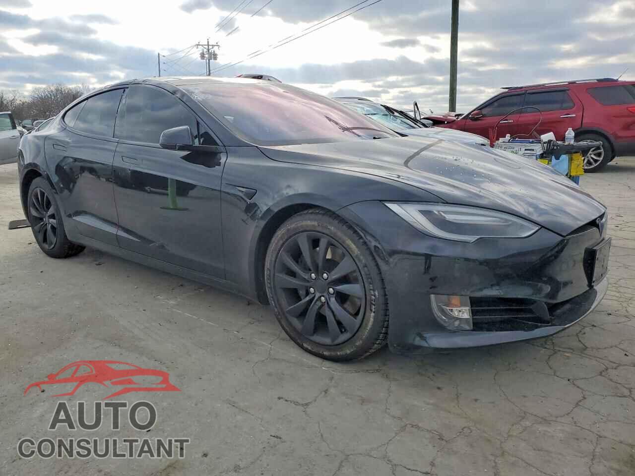 TESLA MODEL S 2017 - 5YJSA1E2XHF185984