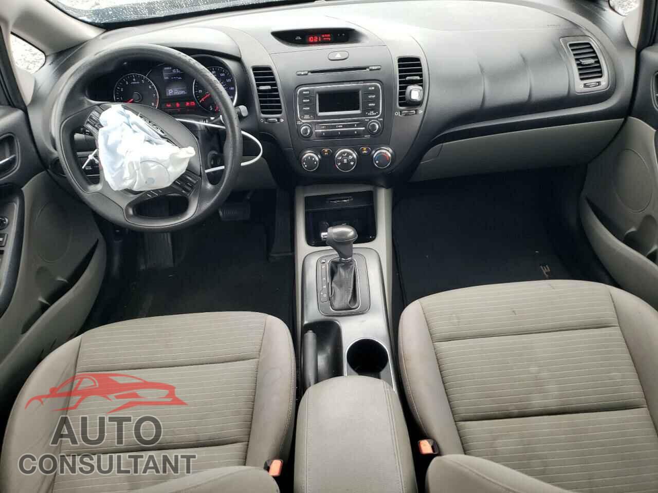 KIA FORTE 2015 - KNAFX4A60F5367652