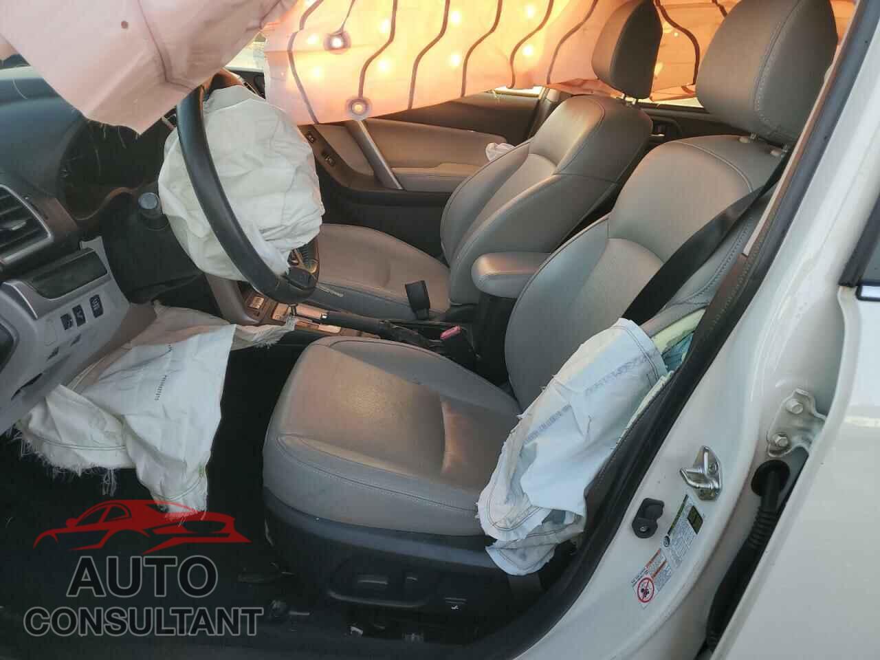 SUBARU FORESTER 2017 - JF2SJALC4HH526566