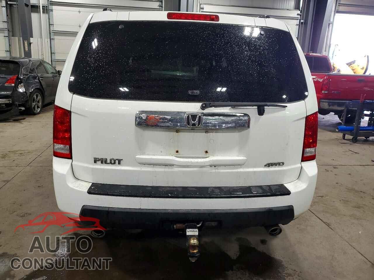 HONDA PILOT 2011 - 5FNYF4H55BB100169