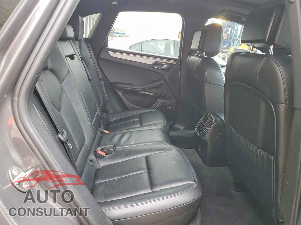 PORSCHE MACAN 2015 - WP1AB2A50FLB42584