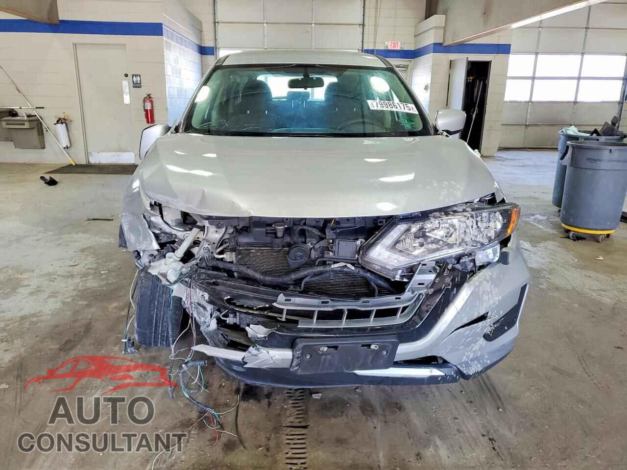 NISSAN ROGUE 2017 - KNMAT2MT1HP574363
