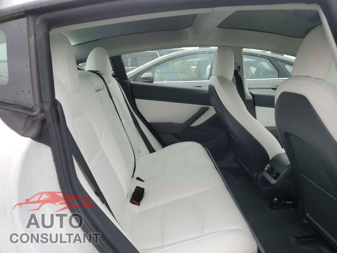 TESLA MODEL 3 2021 - 5YJ3E1EA5MF858903