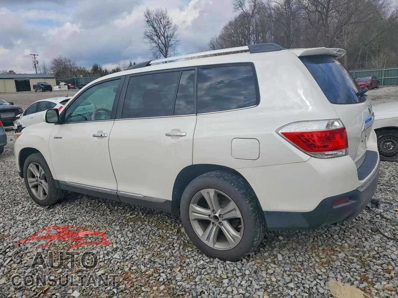 TOYOTA HIGHLANDER 2013 - 5TDYK3EH8DS123948