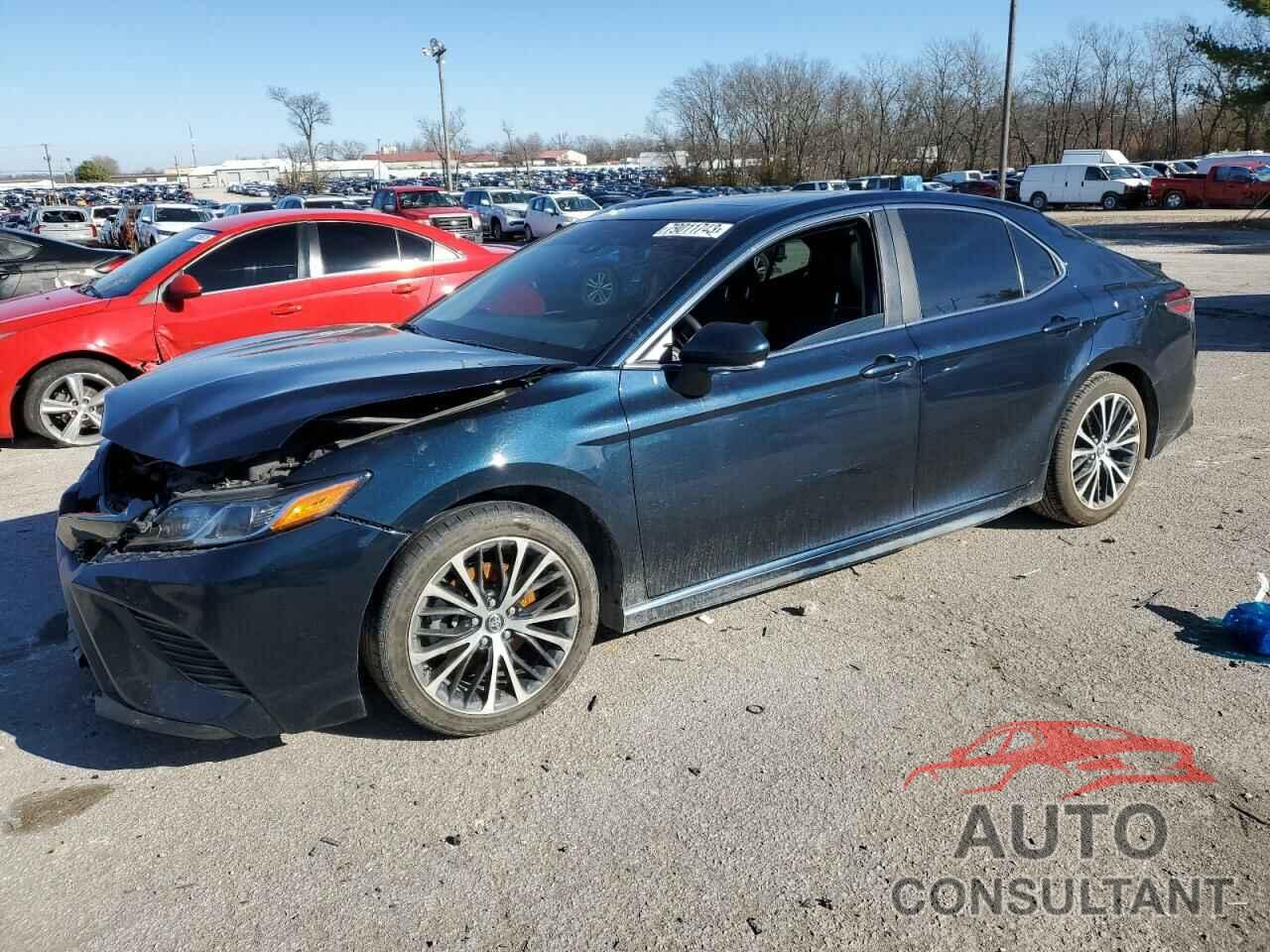 TOYOTA CAMRY 2018 - 4T1B11HK3JU509863