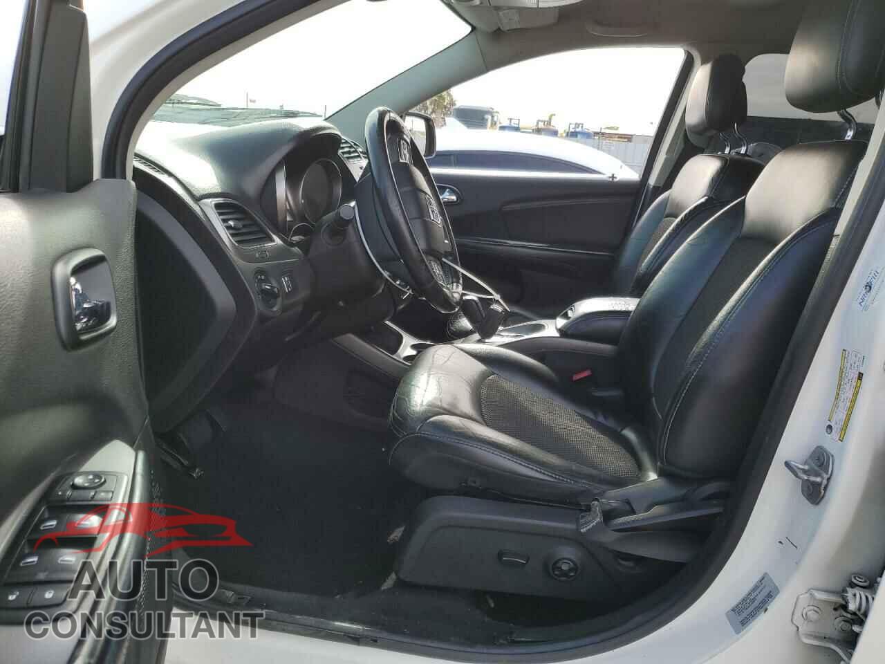 DODGE JOURNEY 2015 - 3C4PDCGG2FT559665