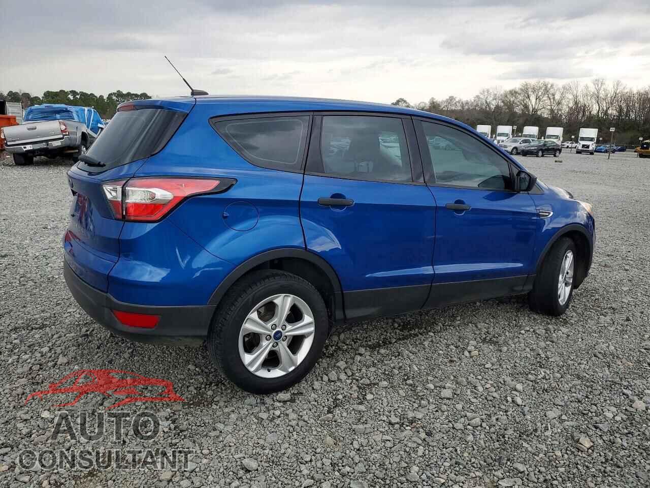 FORD ESCAPE 2017 - 1FMCU0F78HUC71815