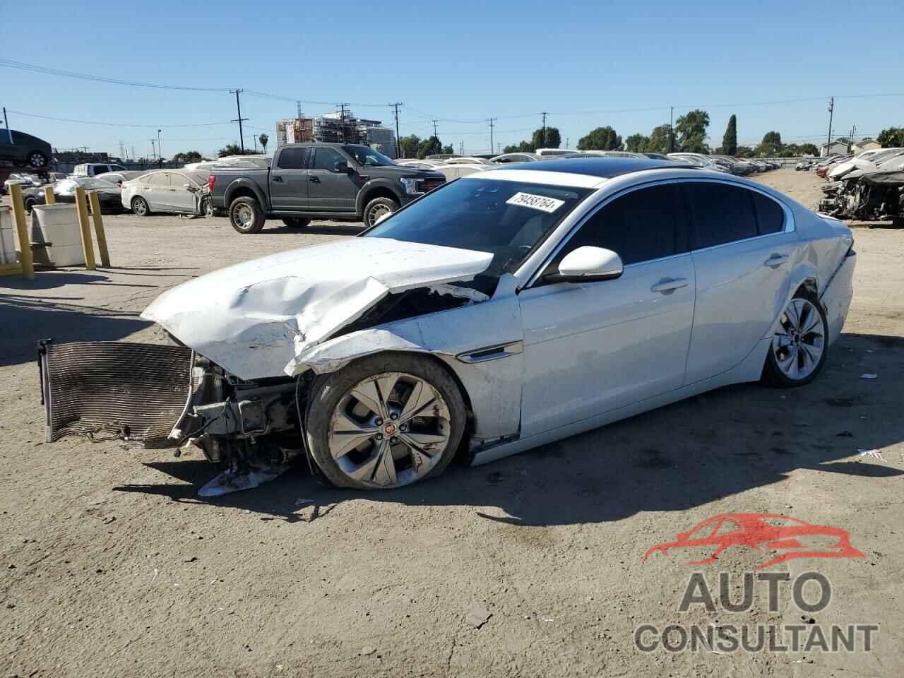 JAGUAR XE 2020 - SAJAE4FX2LCP62901