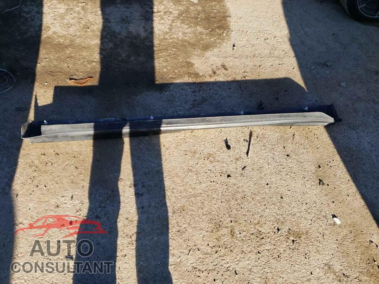MITSUBISHI OUTLANDER 2020 - JA4AR3AU8LU028164