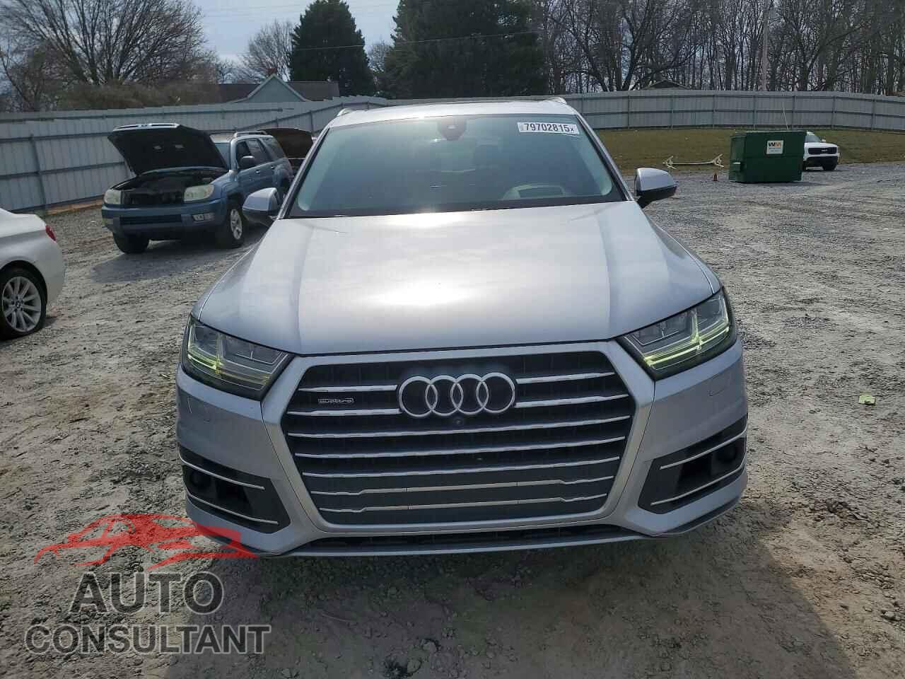 AUDI Q7 2018 - WA1VAAF72JD009784